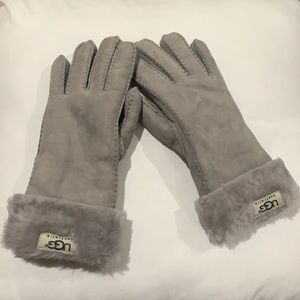 Ugg Gloves